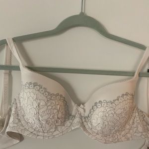 34D Body by Victorias Secret bra